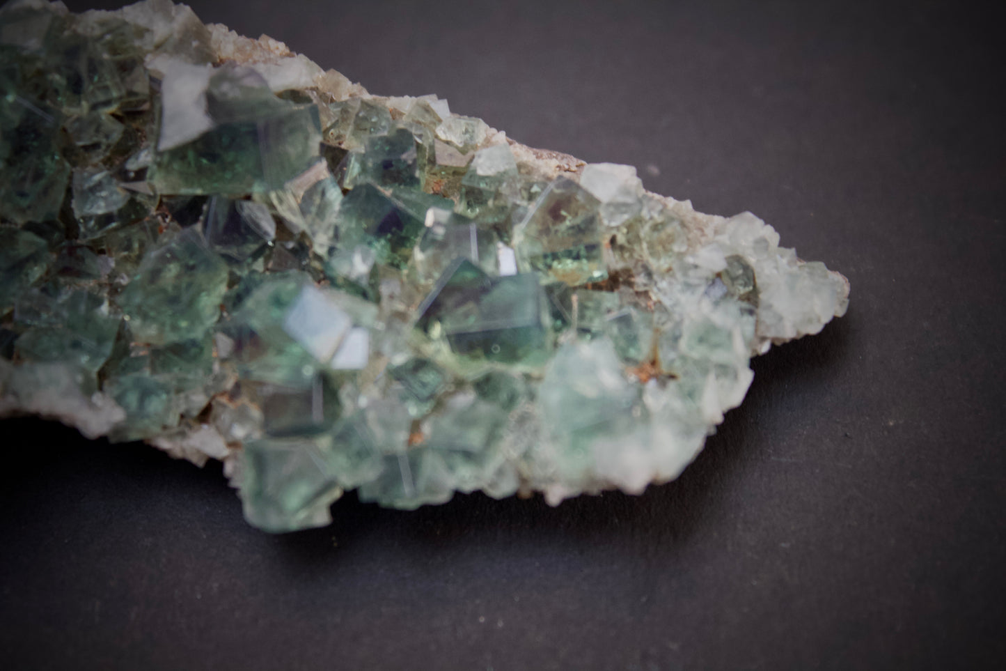 Tiny Twins Pocket Fluorite 4