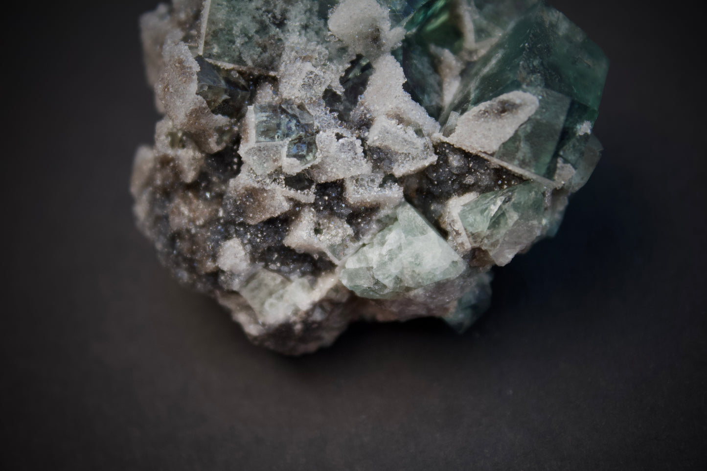 Druzy Dreams Pocket Fluorite 4