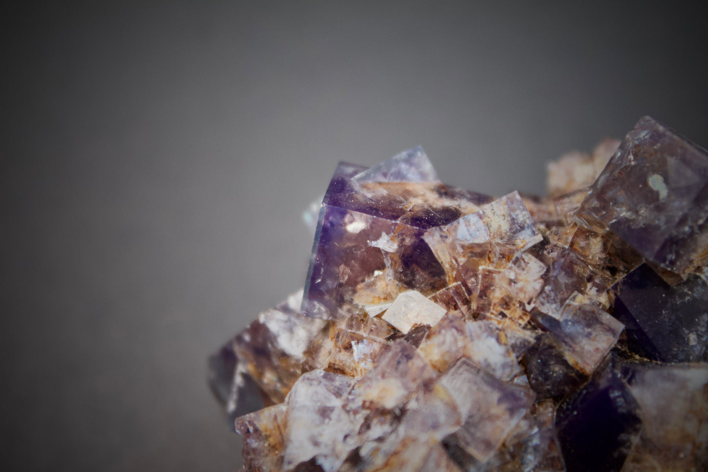 Smokey Rabbit Pocket Fluorite 4