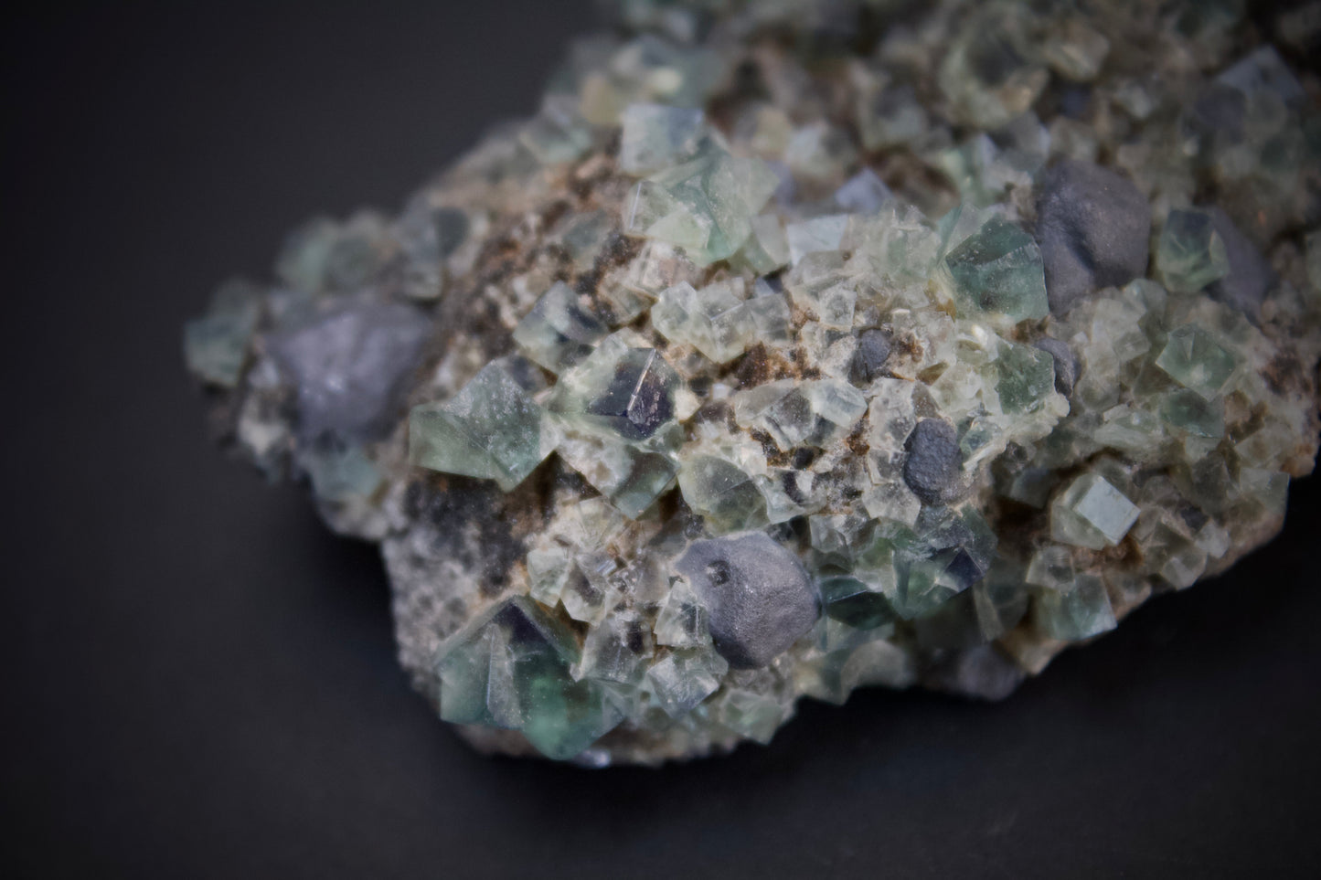 Tiny Twins Pocket Fluorite 14