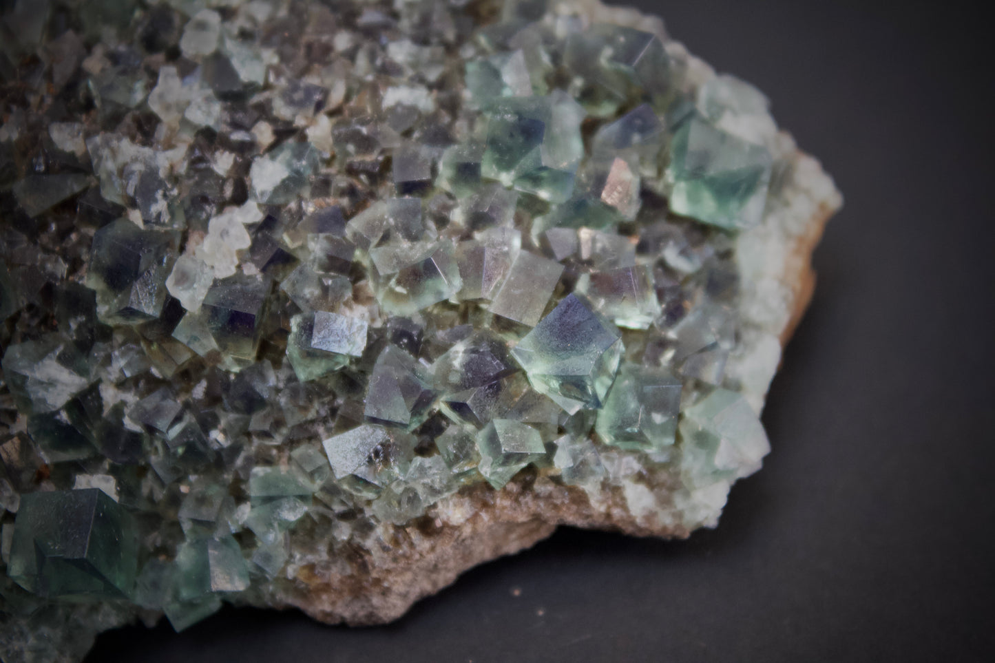 Tiny Twins Pocket Fluorite 17
