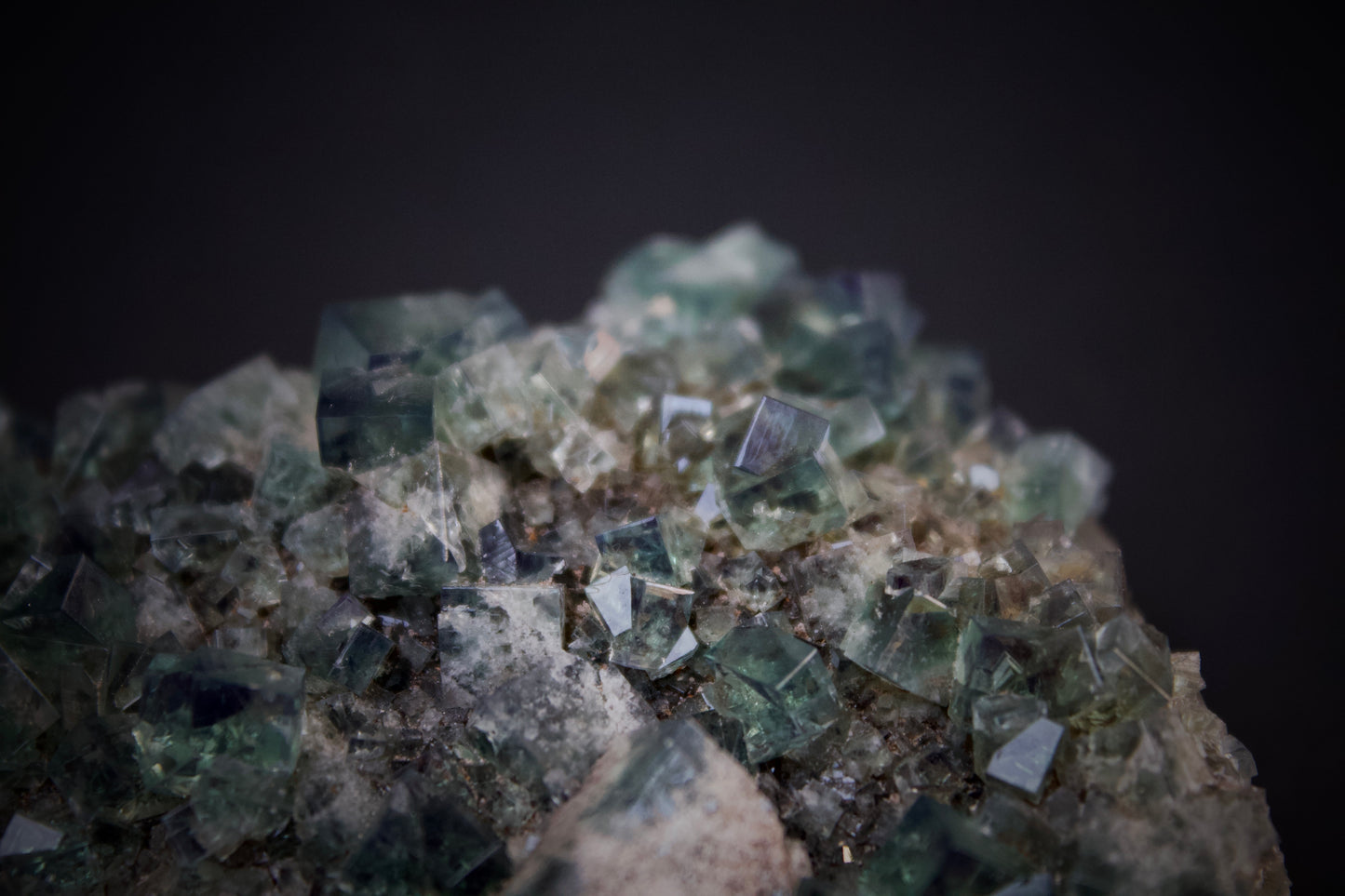 Tiny Twins Pocket Fluorite 18