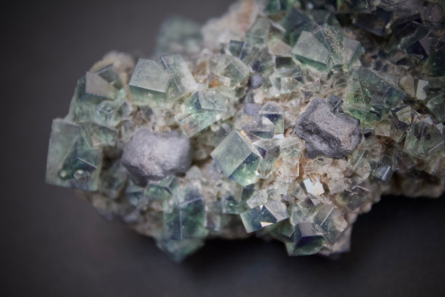 Tiny Twins Pocket Fluorite 23
