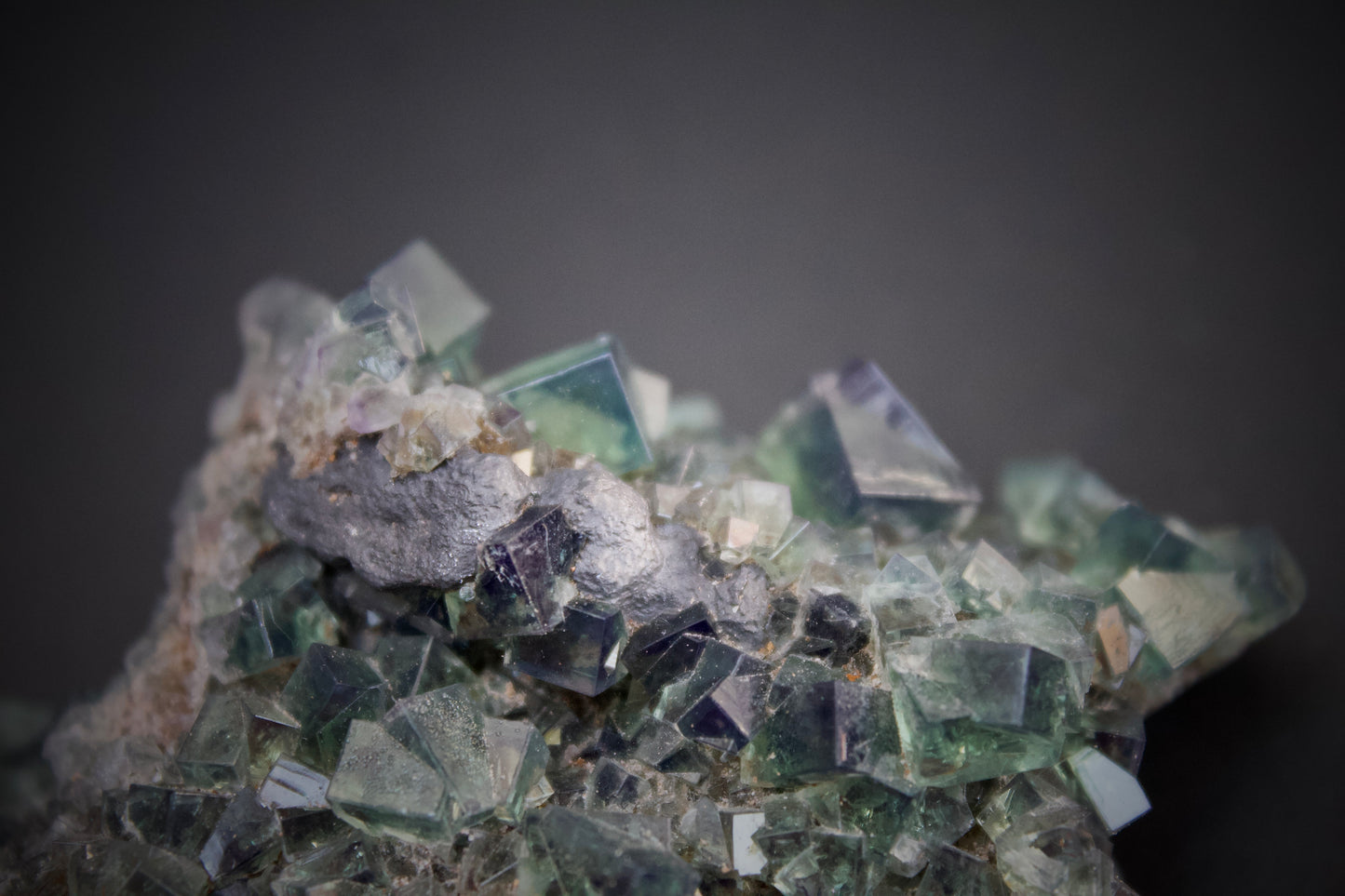 Tiny Twins Pocket Fluorite 23