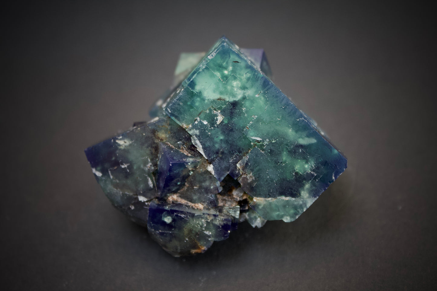 Truffle Pig Pocket Fluorite 4