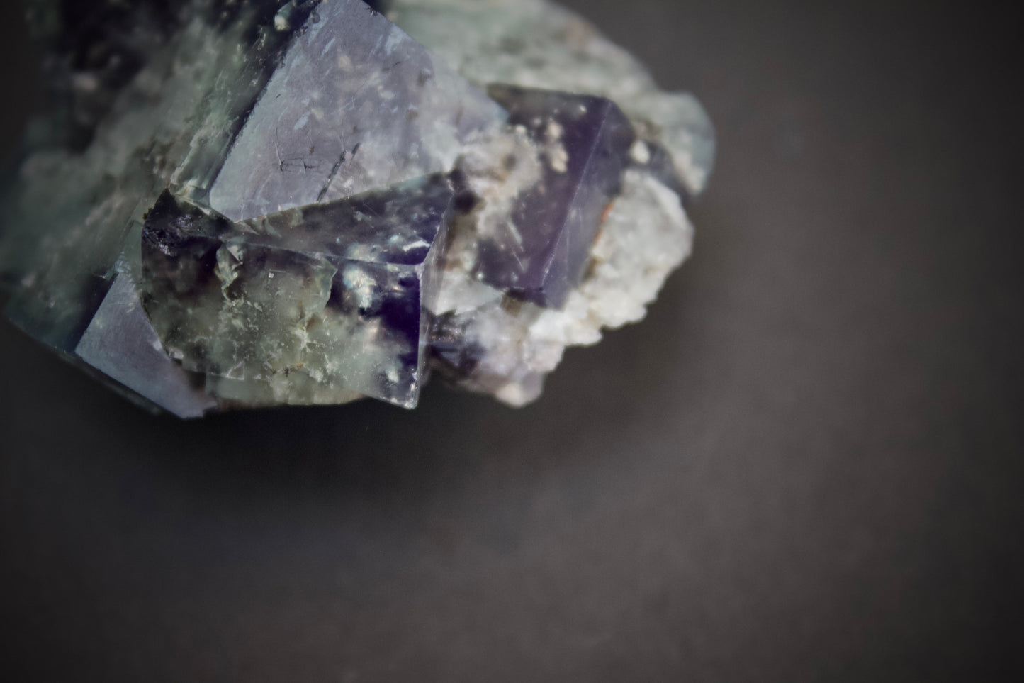 Truffle Pig Pocket Fluorite 8