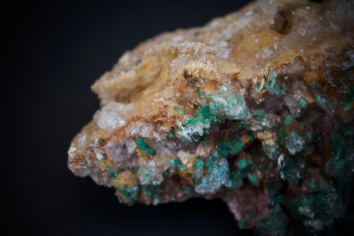 Rosasite on Ferrodolomite 3