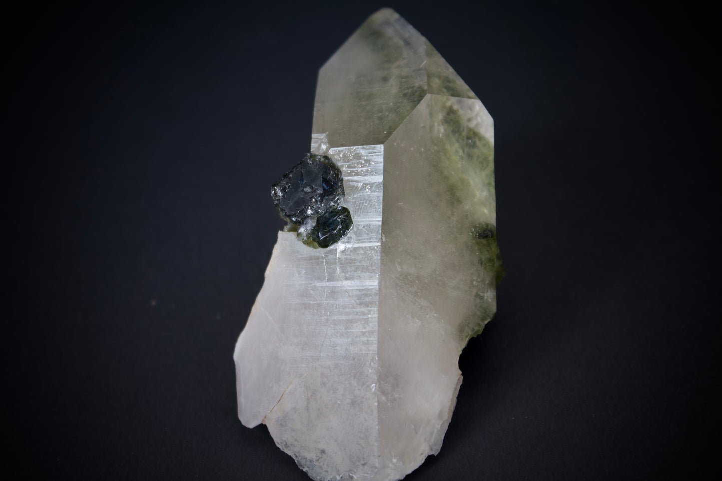 Quartz with Tourmaline 10