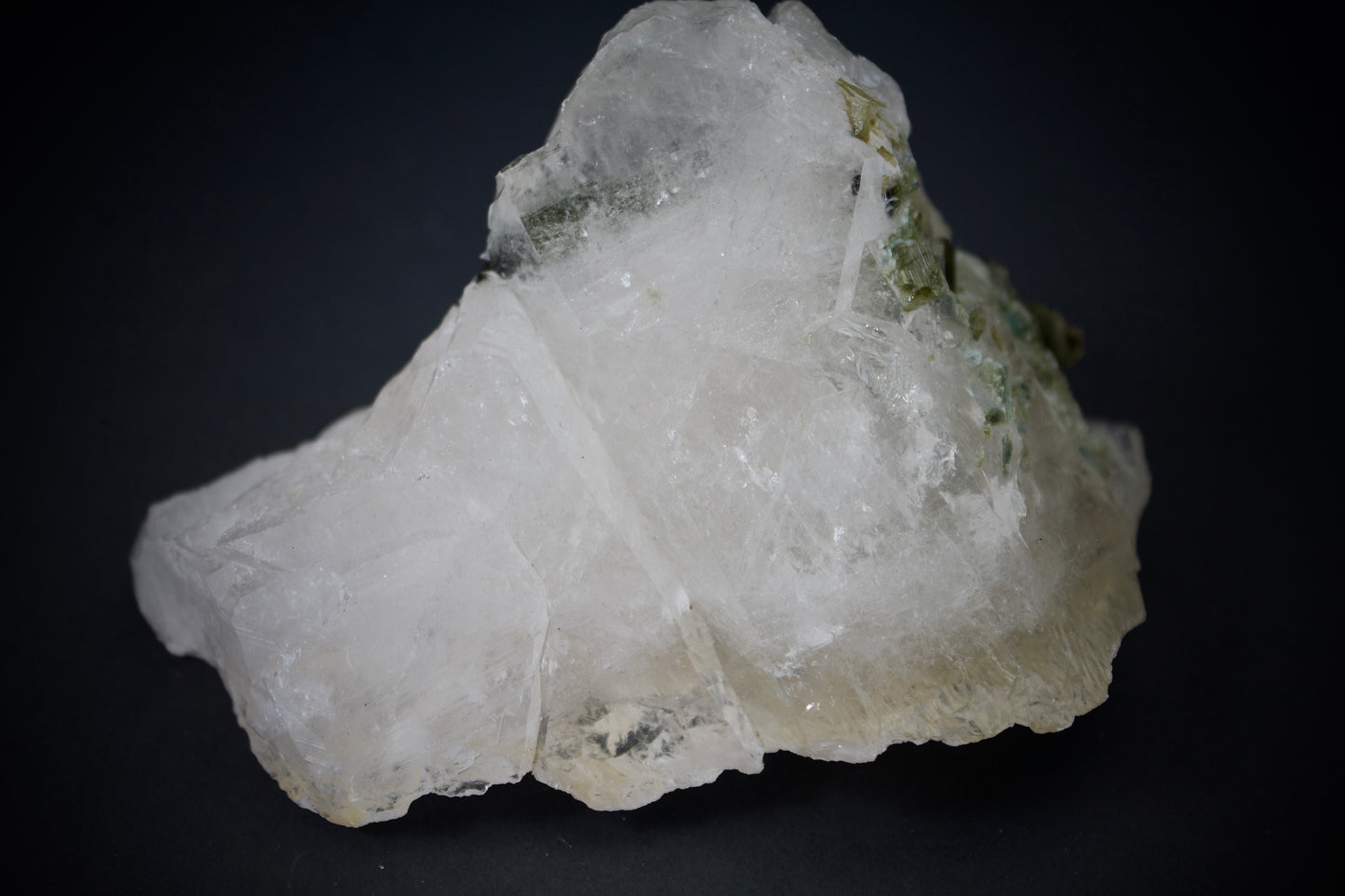 Quartz with Tourmaline 20